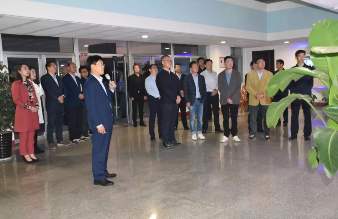 壽光市委副書記、市長趙緒春率團蒞臨環(huán)球軟件調(diào)研