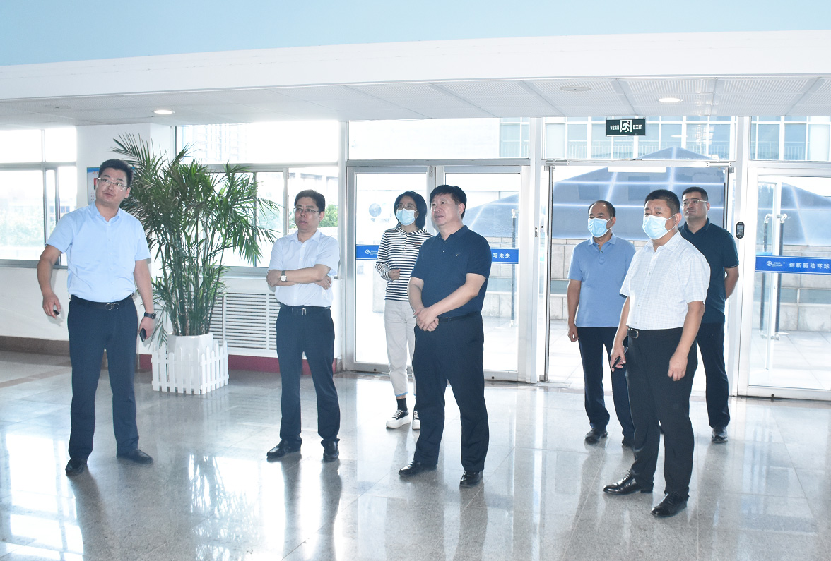 壽光市政協(xié)調(diào)研組蒞臨環(huán)球軟件 調(diào)研數(shù)字產(chǎn)業(yè)、數(shù)字城市建設情況